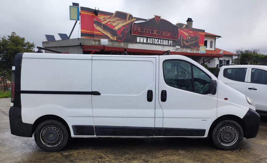 Opel vivaro 1.9DTI L2 H1